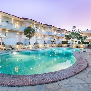 Nikiforos Village Aparthotel
